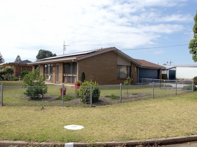 54 Kingston Parade, Tomakin NSW 2537