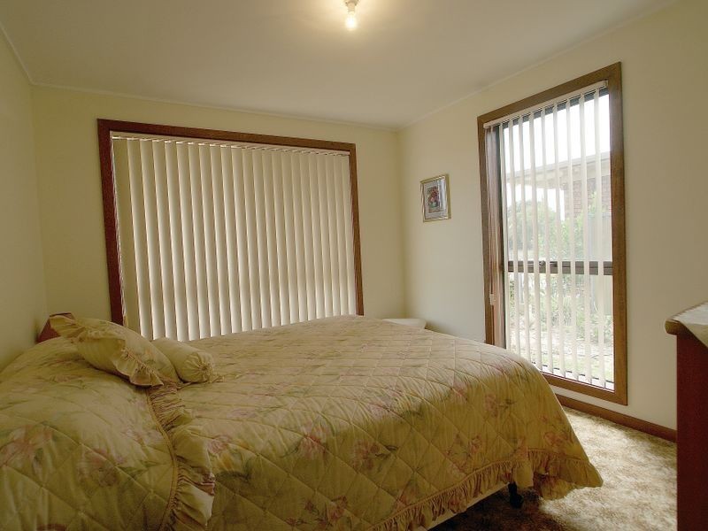 54 Kingston Parade, Tomakin NSW 2537