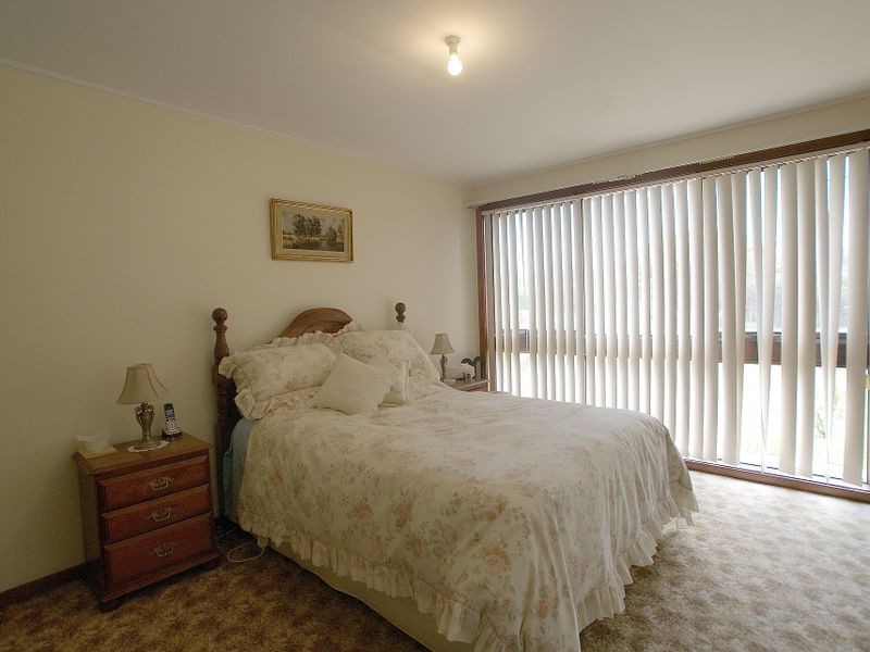 54 Kingston Parade, Tomakin NSW 2537