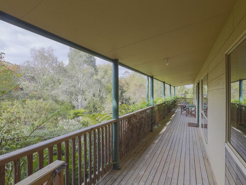 1A Barlings Drive, Tomakin NSW 2537