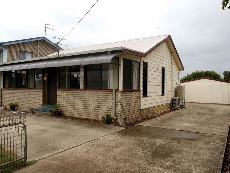 9 Red Hill Parade, Tomakin NSW 2537