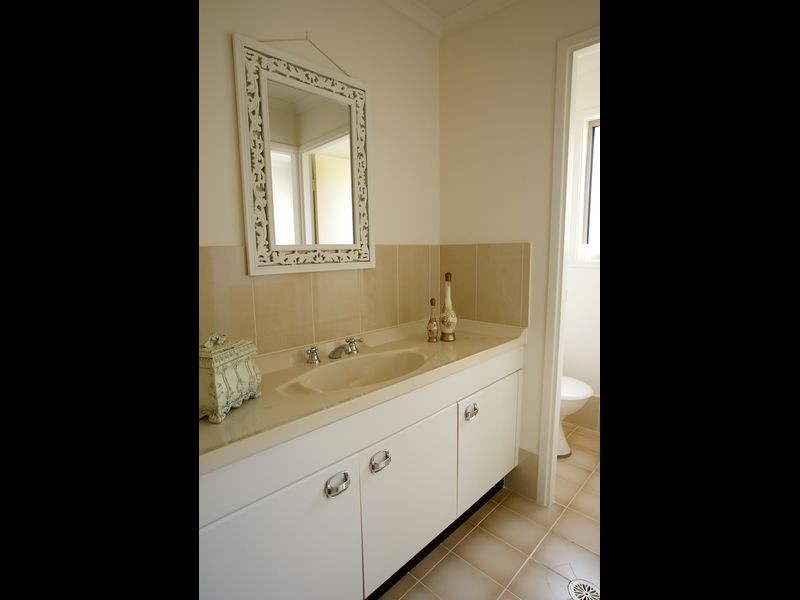 2 Lord Place, Batemans Bay North NSW 2536