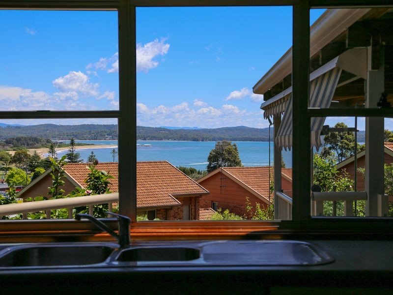 25 Joseph Street, Batehaven NSW 2536