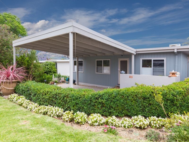 25 Joseph Street, Batehaven NSW 2536