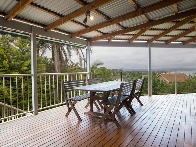 25 Joseph Street, Batehaven NSW 2536