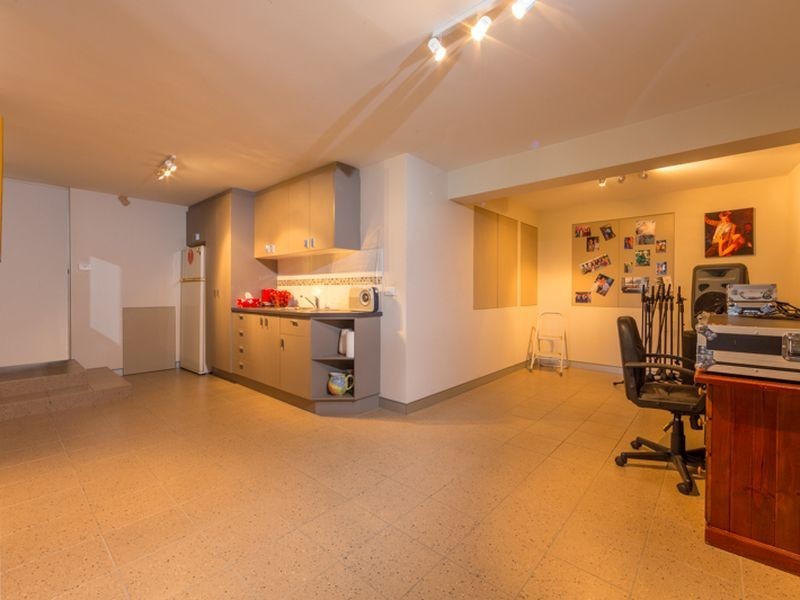 25 Joseph Street, Batehaven NSW 2536