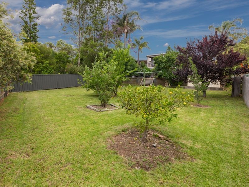 25 Joseph Street, Batehaven NSW 2536