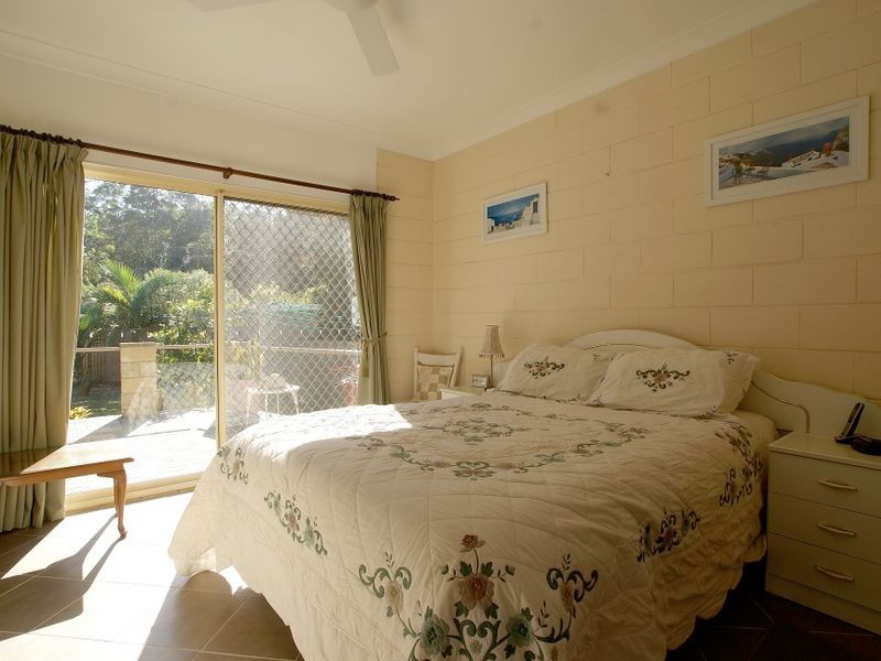 8 Eugenia Place, Maloneys Beach NSW 2536
