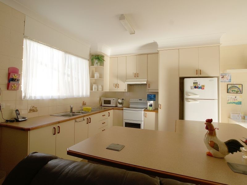 8 Eugenia Place, Maloneys Beach NSW 2536
