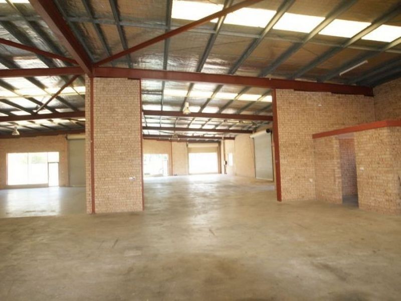 2 Kylie Crescent, Batemans Bay NSW 2536