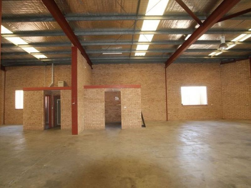 2 Kylie Crescent, Batemans Bay NSW 2536