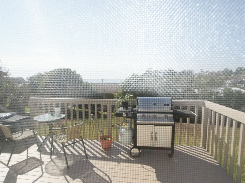 24 Moorong Crescent, Malua Bay NSW 2536