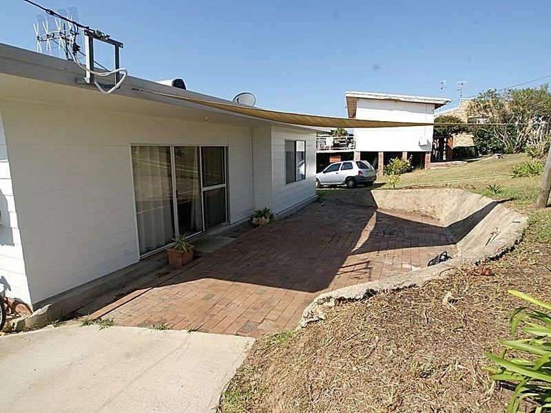 24 Moorong Crescent, Malua Bay NSW 2536