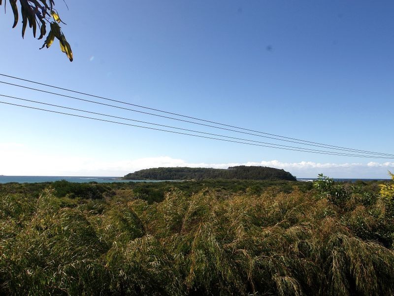 1 Harbour Drive, Broulee NSW 2537