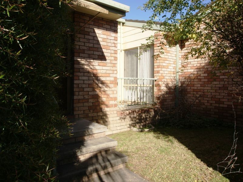 2/6 Eric Fenning Drive, Surf Beach NSW 2536