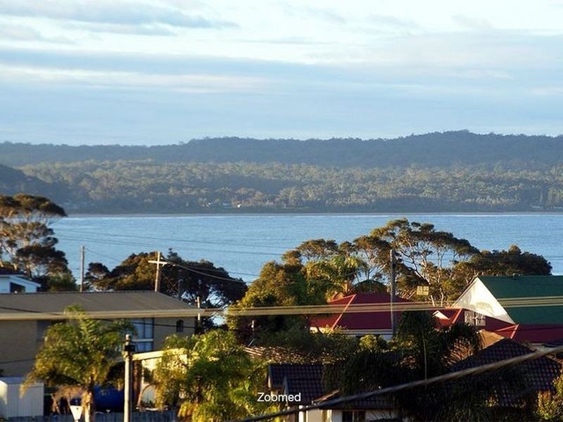 16 Ocean Road, Batehaven NSW 2536