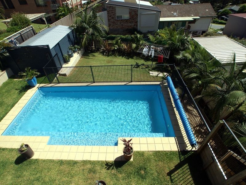 16 Ocean Road, Batehaven NSW 2536