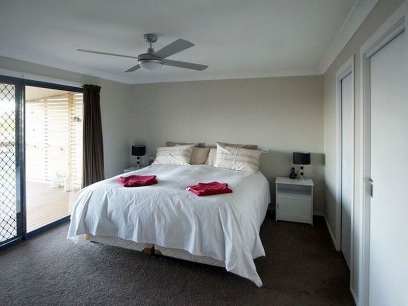 16 Ocean Road, Batehaven NSW 2536