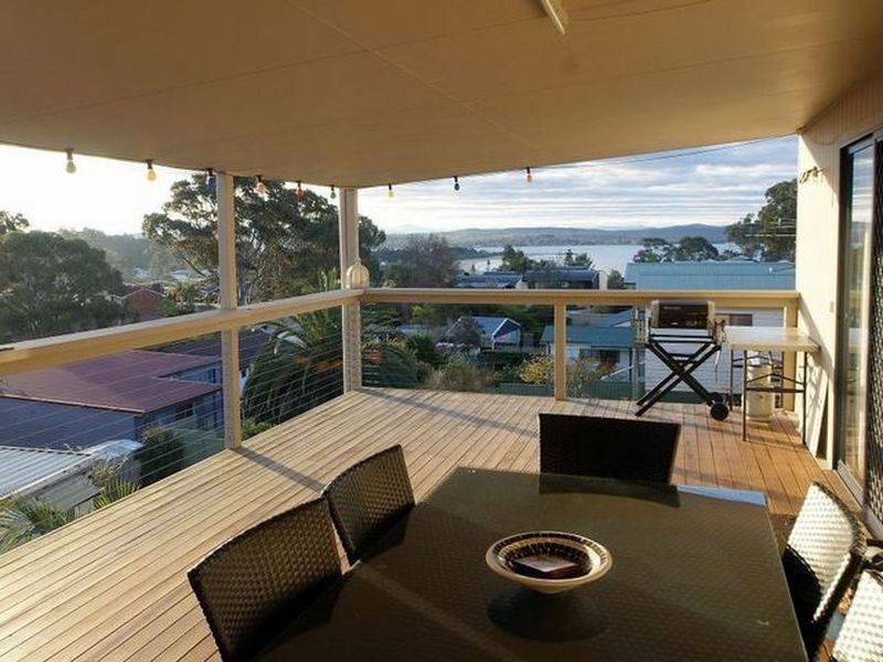 16 Ocean Road, Batehaven NSW 2536