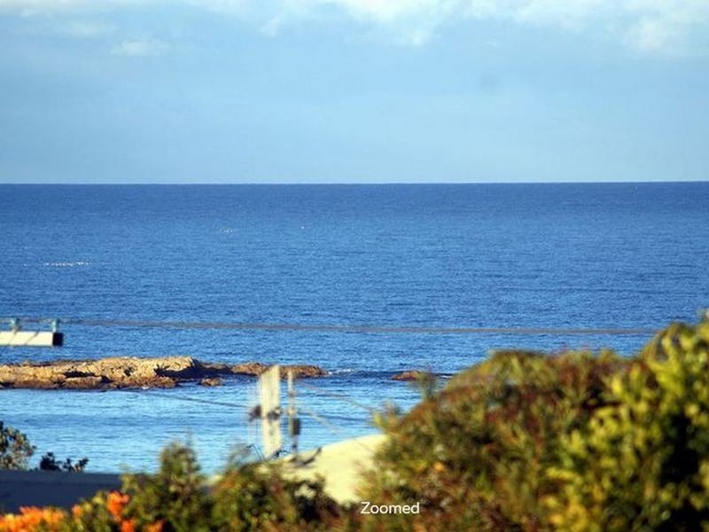 16 Ocean Road, Batehaven NSW 2536