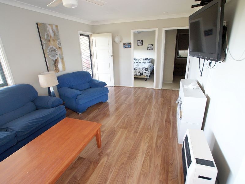 16 Ocean Road, Batehaven NSW 2536