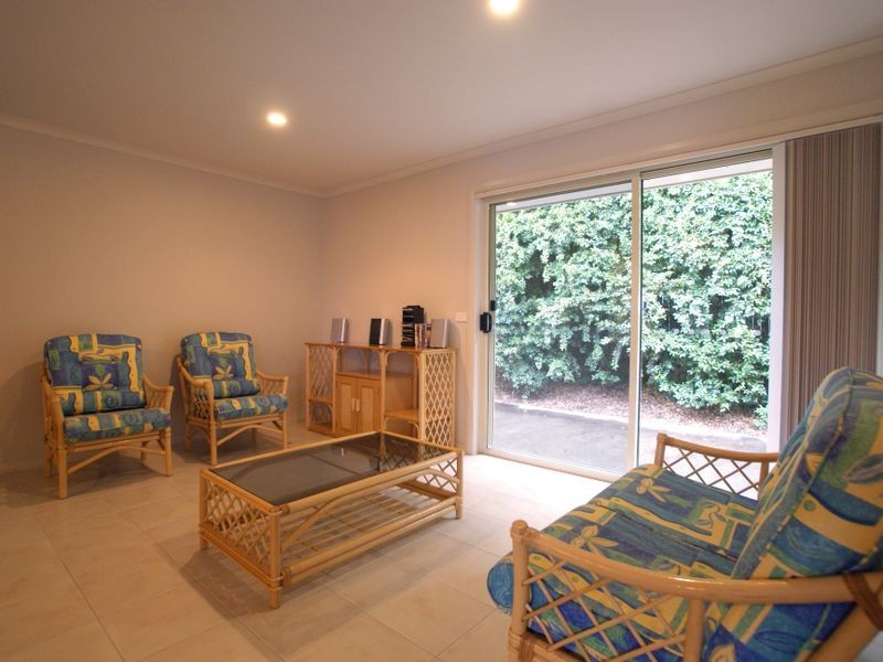 9 Lawson Place, Sunshine Bay NSW 2536