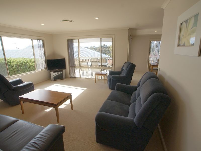 9 Lawson Place, Sunshine Bay NSW 2536