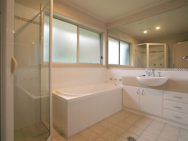 9 Lawson Place, Sunshine Bay NSW 2536