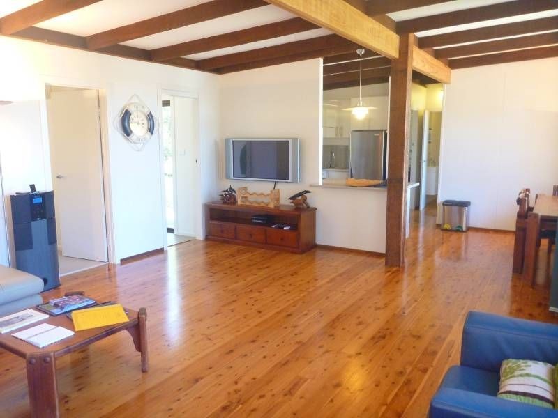 14 Wray ST, Batemans Bay North NSW 2536