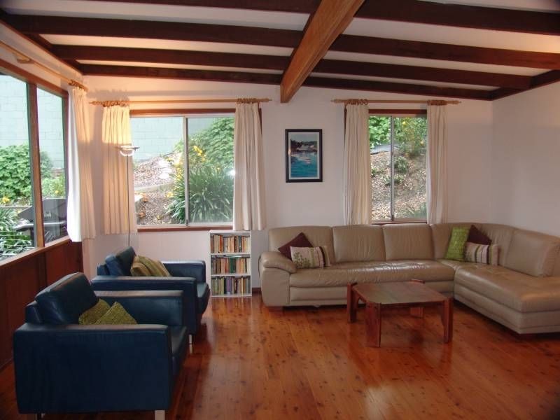14 Wray ST, Batemans Bay North NSW 2536