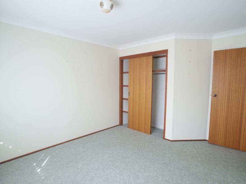 2/4 Drinnan Close, Surf Beach NSW 2536