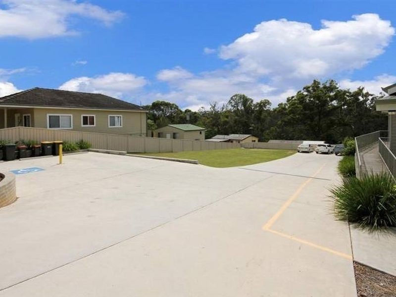 33 Old Princes Highway, Batemans Bay NSW 2536