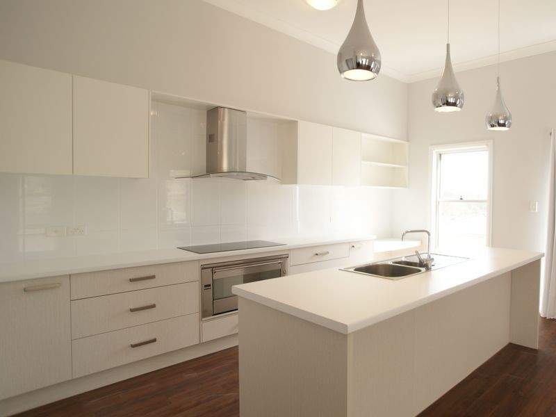 34 Wentworth Ave, Sunshine Bay NSW 2536