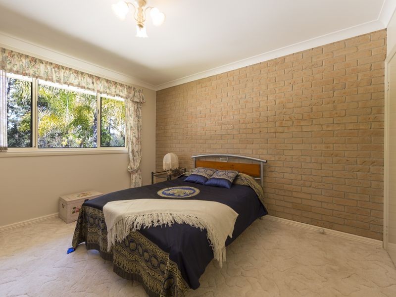 12 Blaxland Crescent, Sunshine Bay NSW 2536