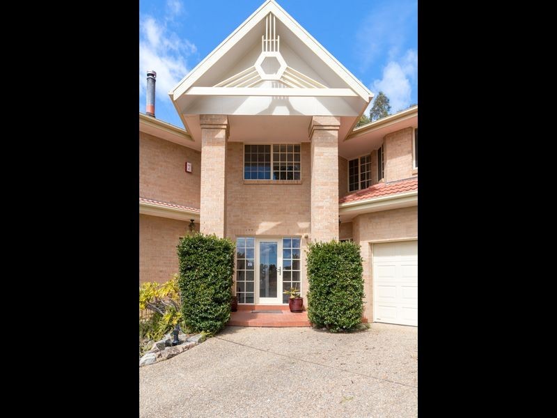 12 Blaxland Crescent, Sunshine Bay NSW 2536