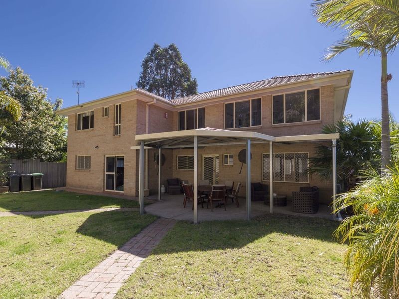 12 Blaxland Crescent, Sunshine Bay NSW 2536