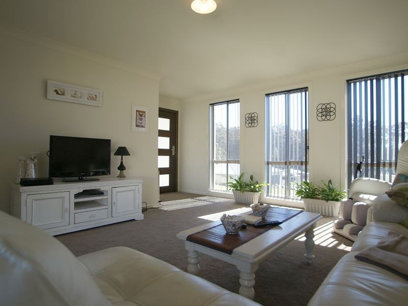 11 Luks Way, Sunshine Bay NSW 2536