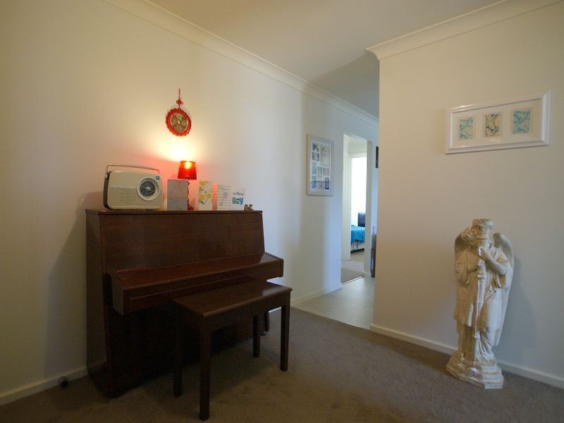 11 Luks Way, Sunshine Bay NSW 2536