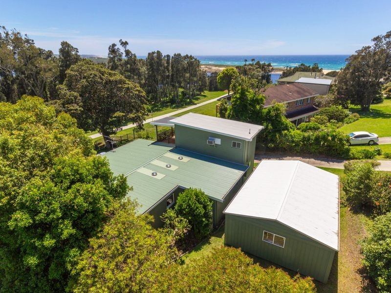 19 Chauvel Crescent, Tuross Head NSW 2537