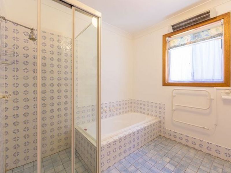 19 Chauvel Crescent, Tuross Head NSW 2537