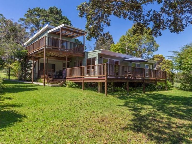 19 Chauvel Crescent, Tuross Head NSW 2537