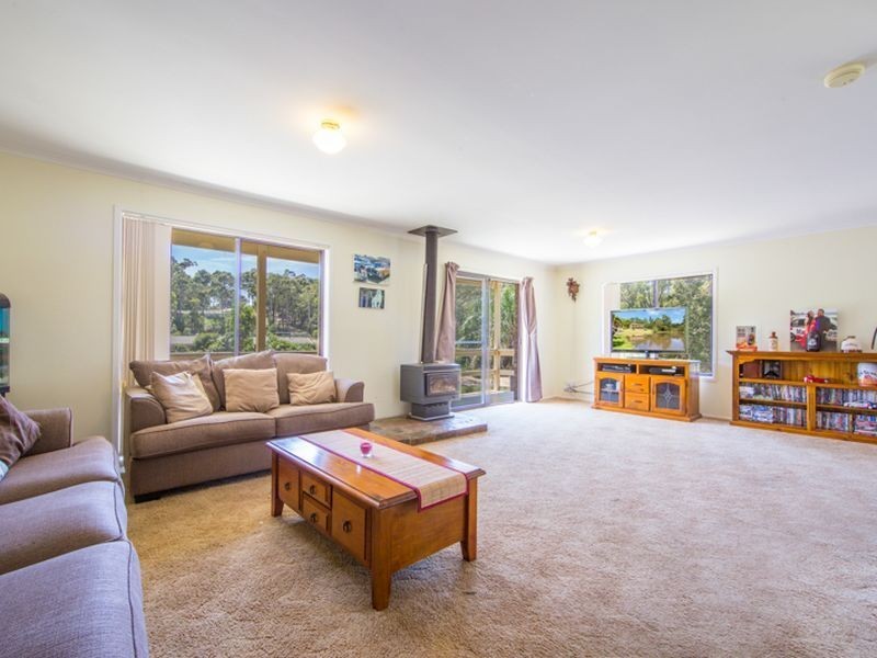 11584 Princes Highway, Batemans Bay North NSW 2536