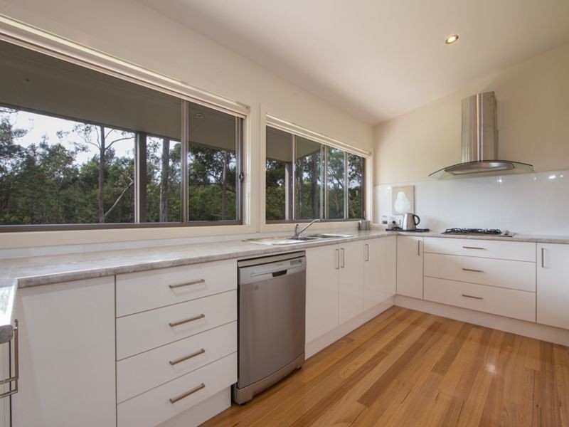 19 Oakwood Way, Catalina NSW 2536