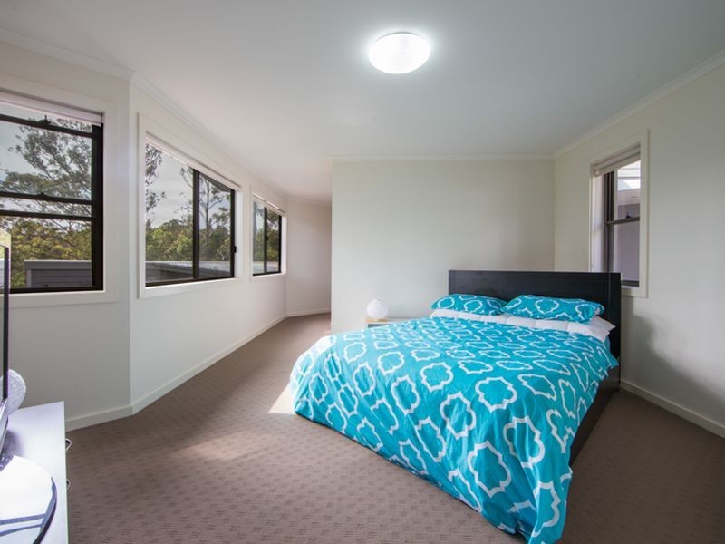 19 Oakwood Way, Catalina NSW 2536