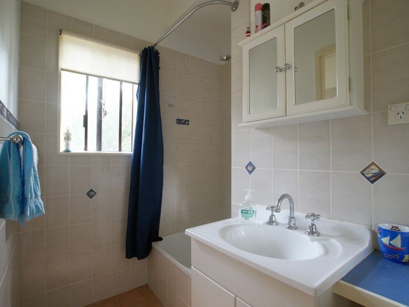 10 Marina Avenue, Surfside NSW 2536