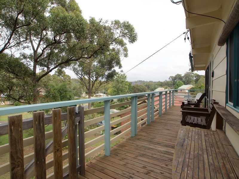 10 Marina Avenue, Surfside NSW 2536