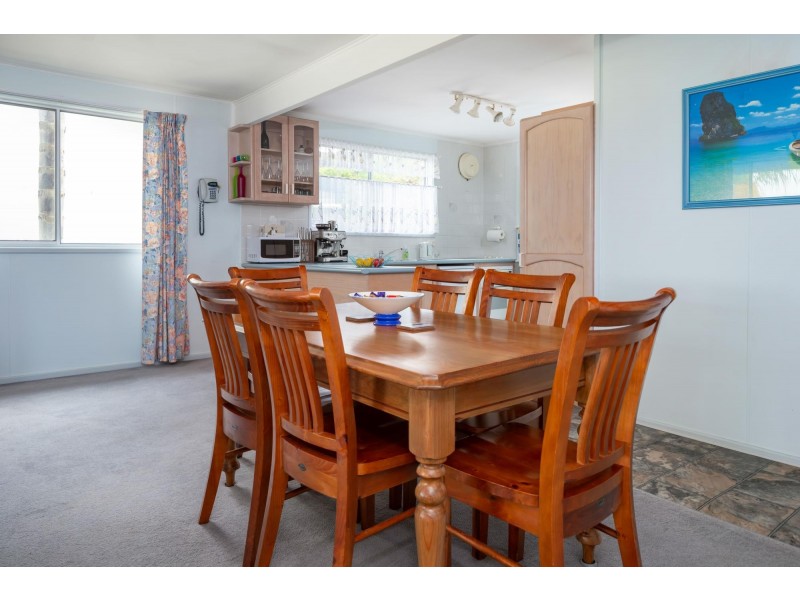 27 Timbara Crescent, Surfside NSW 2536