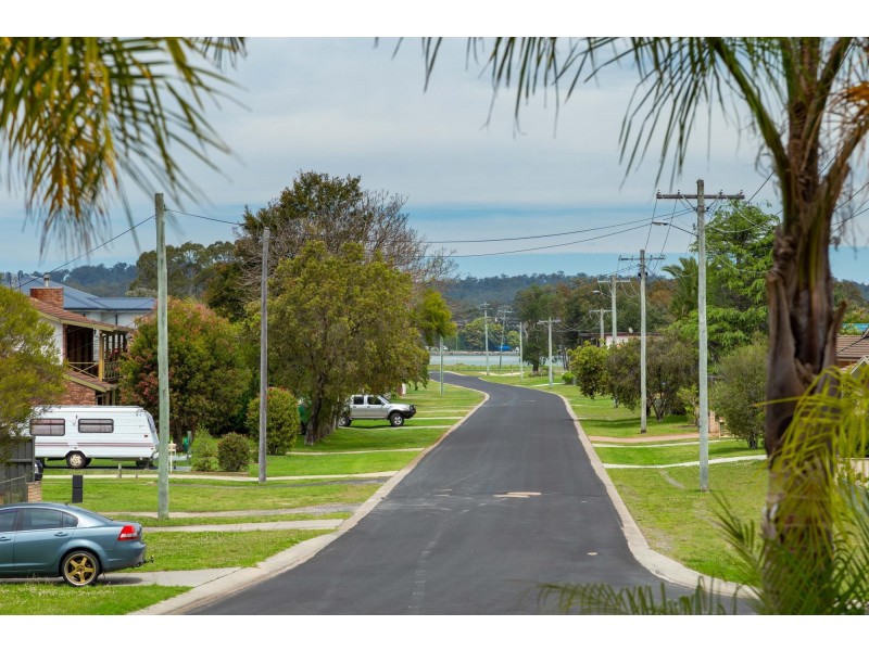 27 Timbara Crescent, Surfside NSW 2536