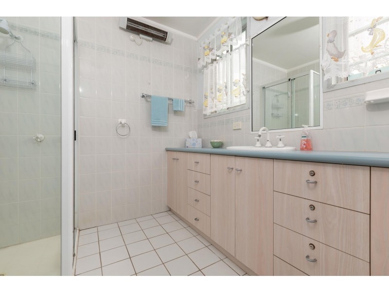 27 Timbara Crescent, Surfside NSW 2536