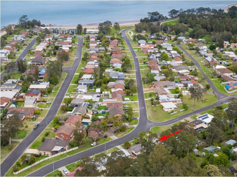 27 Timbara Crescent, Surfside NSW 2536